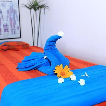 Topaz Beach Hotel Negombo Ngoại thất bức ảnh