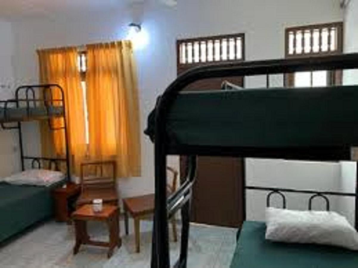 Topaz Beach Hotel Negombo Ngoại thất bức ảnh