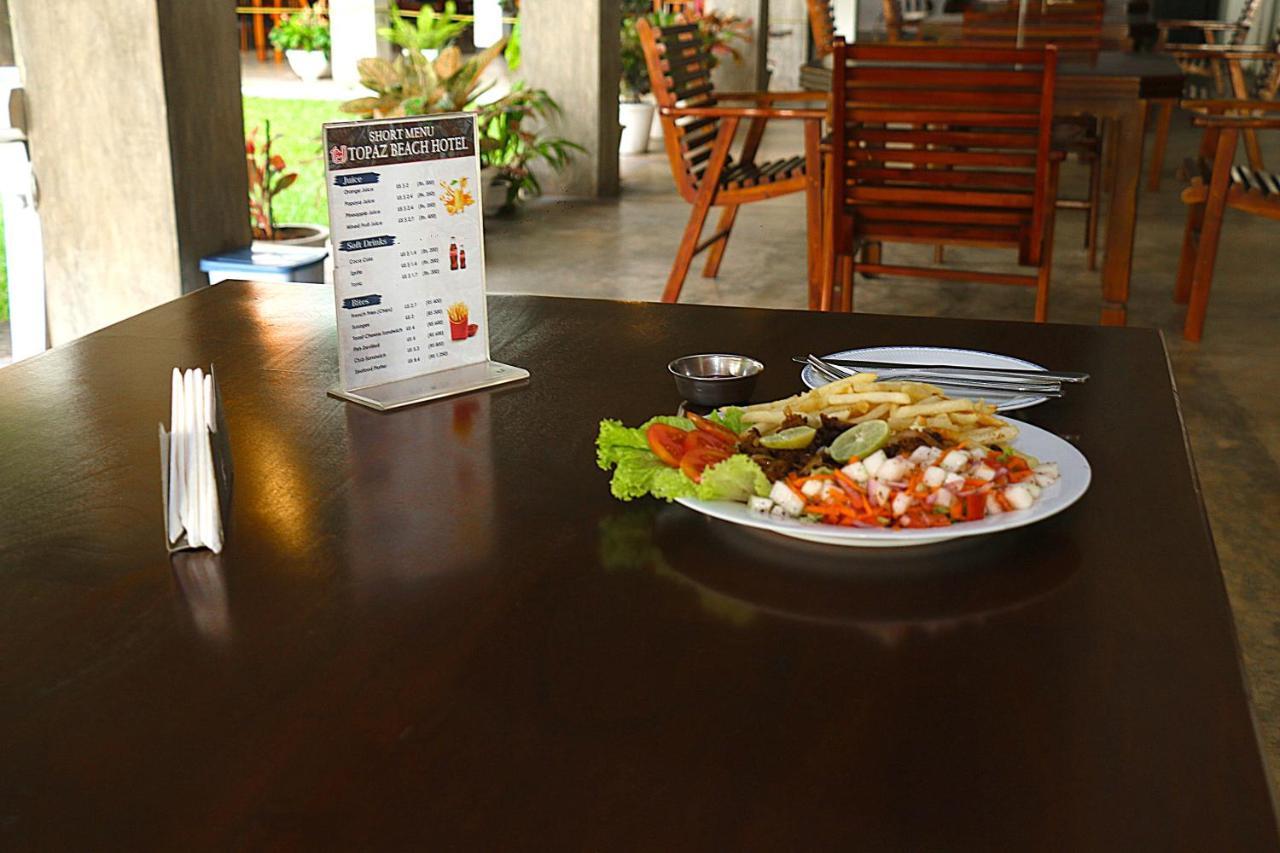 Topaz Beach Hotel Negombo Ngoại thất bức ảnh